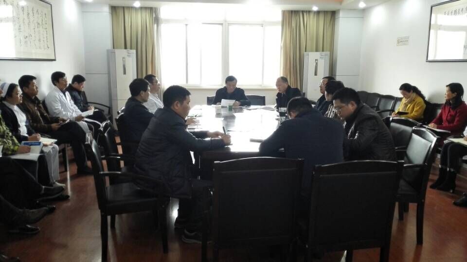 市一院深入學(xué)習(xí)貫徹黨建會(huì)議精神  努力推進(jìn)全面從嚴(yán)治黨邁上新臺(tái)階