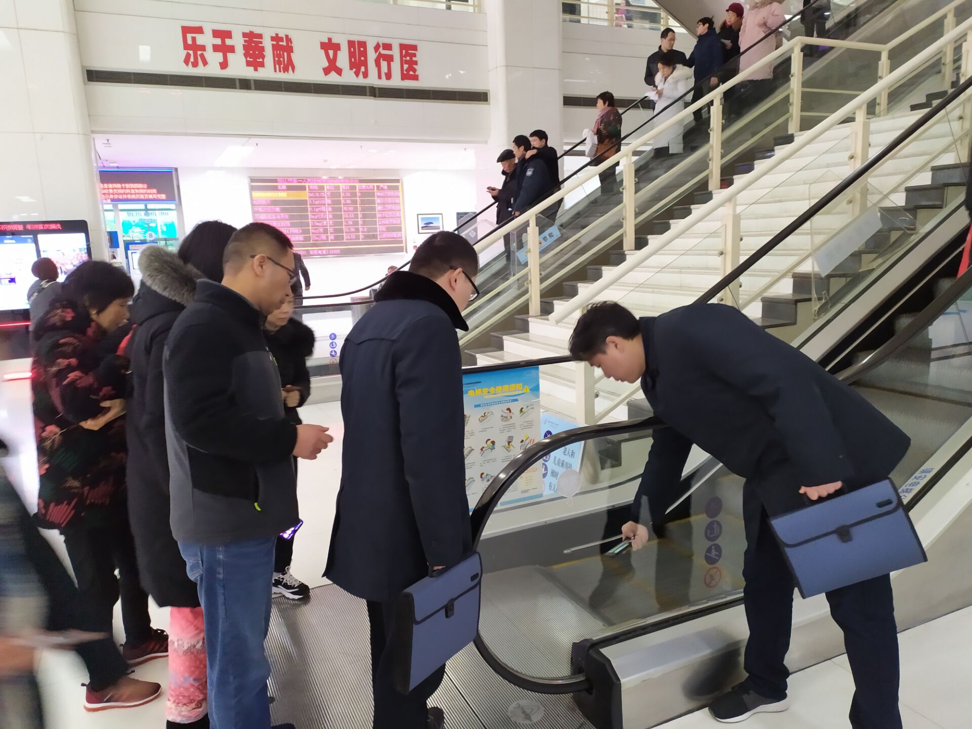 我院接受潤州區(qū)市場監(jiān)管局特種設(shè)備安全檢查 