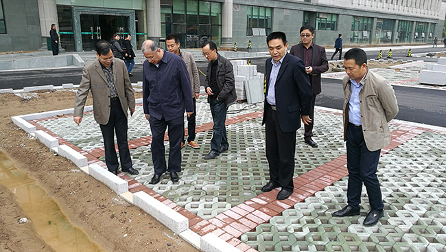 市衛(wèi)計(jì)委來我院督查民生工程項(xiàng)目及海綿城市建設(shè)進(jìn)展