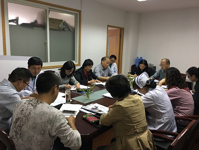 市一院組織學(xué)習(xí)貫徹《習(xí)近平總書記在紀(jì)念紅軍長(zhǎng)征勝利80周年大會(huì)上的重要講話精神》