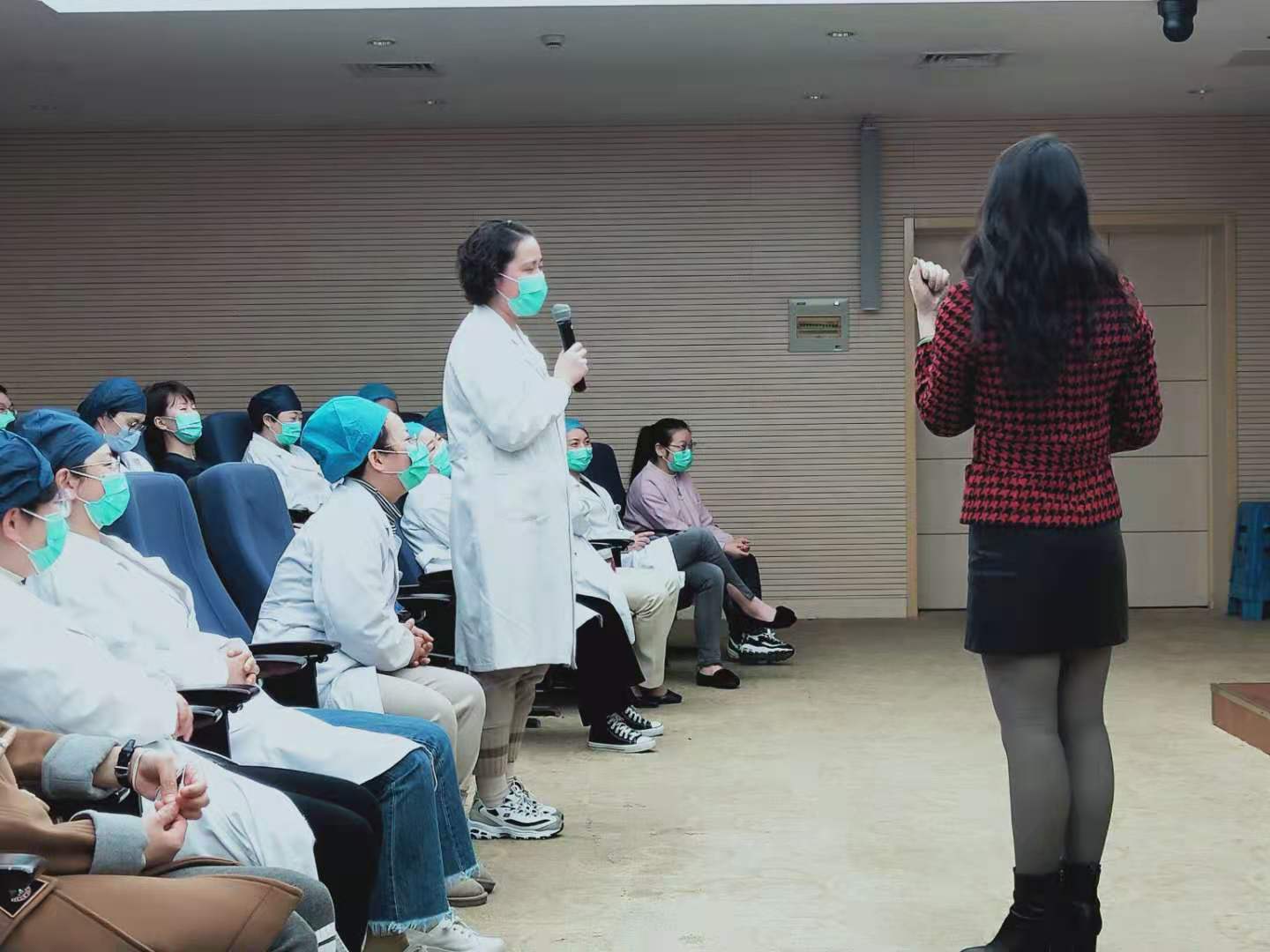 禮儀培訓(xùn)2.jpg